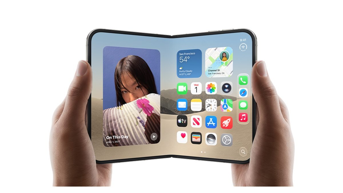 iPhone Duo aberto nas mãos de uma pessoa, com a tela interna dobrável mostrando ícones de aplicativos
